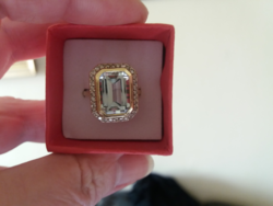 Akvamarin - gyémántokkal 14.kr.arany gyűrű