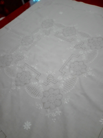 Cream-colored, embroidered tablecloth, 80 x 80 cm