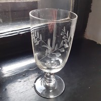 Gyönyörű régi csiszolt boros pohár