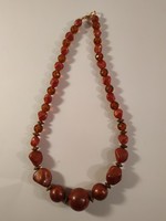 Retro amber plastic necklace (398)