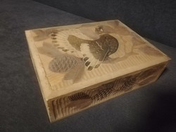 For hunters !!! Cm pheasant richly carved wooden box