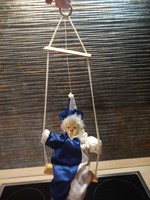 Hintáző porcelán fejű bohóc   52 cm