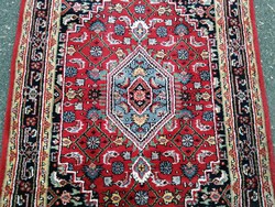 180 x 115  cm kéz csomózasu Iráni Bidjar perzsa szőnyeg eladó 
