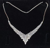 14Kt white gold necklace