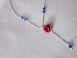 KK811 925 Ezüst nyaklánc rózsa virág alakú  medállal és királykék kövekkel 
