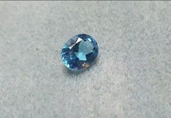 • Csodaszép kék topáz drágakő  -  új  11x9mm