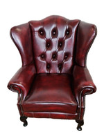 A157 Chesterfield antik burgundi színű füles bőr fotel