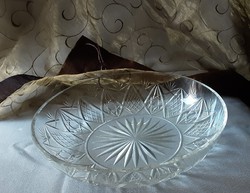 Antique crystal centerpiece, 21 cm wide, offering a very nice polished pattern