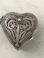 Szív alakú ezüst filligrán gyógyszeres doboz 916 40-50 évek spanyol