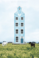 Moira Risen: A kék ház álma Kortárs szignált fine art nyomat középkori építészet lovak mező tájkép
