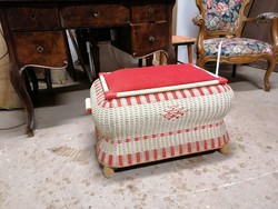 Retro Woven Stool