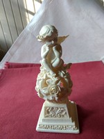 Műgyanta angyalka, kézzel készült szobor  faragvány