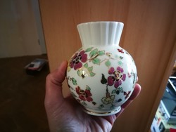 Zsolnay pillangó mintás porcelán váza