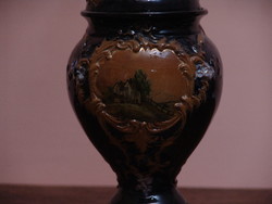 Antique najolika kerosene lamp