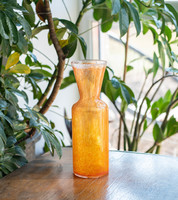 Retro karcagi (berekfürdői) irizáló fátyolüveg váza - ritka formájú narancssárga repesztett üveg