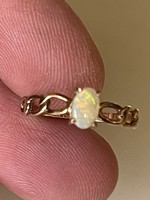 14 kr régi eredeti opallal díszített arany gyűrű eladó!Ara:22.000.-