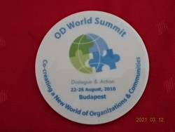 Herendi porcelán plakett, OD World Summit felirattal, átmérője 8,8 cm. 8877 jel. Vanneki!