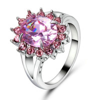 10K WGF (fehérarannyal töltött) gyűrű, rózsaszín topáz kristályokkal