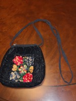Small hand-embroidered bag, small bag, in excellent condition