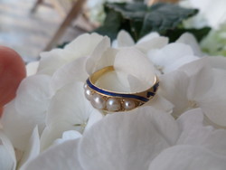 Zománcos arany gyűrű gyöngyökkel 