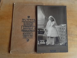 Hibátlan budapesti fotó T1/2!!!, nagy alakú, elsőáldozó lány, ~1910, saját fóliájában