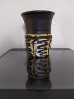 Gorka Lívia váza nonfiguratív dekorral
