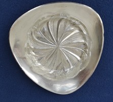 Gyönyörű ezüst jellegű tàl , Csiszolt kristály kínáló közép résszel,Art Deco Szecesszió.Asztalközép