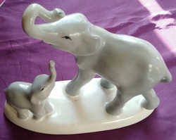 Elefántok - porcelán - figurális - kifogástalan - 14x16 cm.