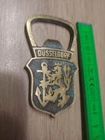 Dösseldorf cimeres sörnyitó 1973 évből