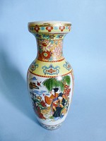 A spectacular Chinese porcelain vase