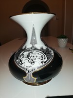 Szász Endre nagy méretű  porcelán váza.