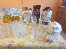 Ólomkristály vázák, poharak, tálak
