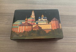 Orosz kézzel festett jelzett lakk doboz 14*21cm