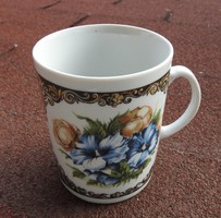 Jarolina mug with floral print fcg inscription