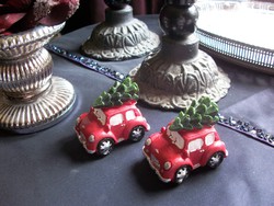 Karácsonyi dekoráció / autó fenyőfával