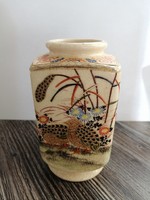 Rokuzo japán porcelán vázácska
