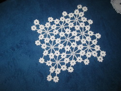 Crochet tablecloth, 12 x 12 cm