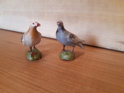 Old toy figure pigeon / gerle pair -lineol- in near flawless condition, metal frame, pre-war
