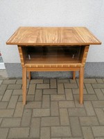 Retro design tv asztalka 1 db tolólapos üveg vitrin résszel