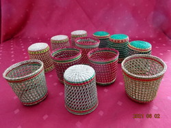 Hand-woven, colored raffia cup holder, 12-piece. Vanneki!