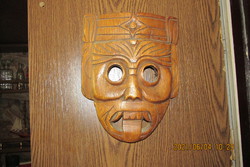 Faragott antik fa maszk