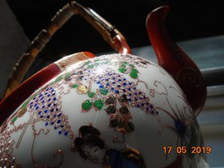 Dombor zománc kézi festéssel és aranyozással ,dekoratív japán kézzel jelzett kiöntő