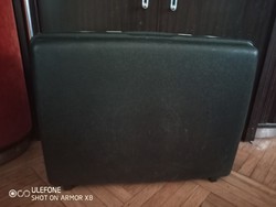 Jó állapotú vintage fekete Samsonite bőrönd az 1960-as évekből