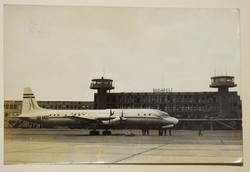 Régi képeslap MALÉV IL-18 repülőgép Budapest