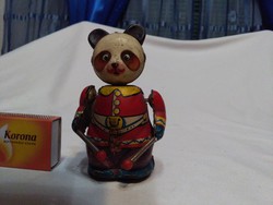 Régi, felhúzható lemezjáték - doboló panda maci