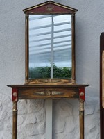 Antik stílusú konzolasztal tükörrel