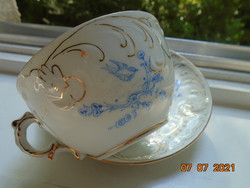 19.sz Újszerű rokokó dombor kagyló és festett kék cinke,virág mintákkal teás csésze alátéttel
