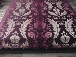 Beautiful woven brocade bedding with a baroque pattern
