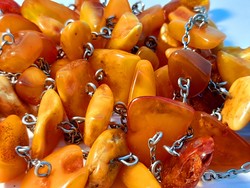 Amber necklace 104 cm