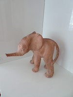 Rácz Edit szobrászművész szép hibátlan  baba elefántja.